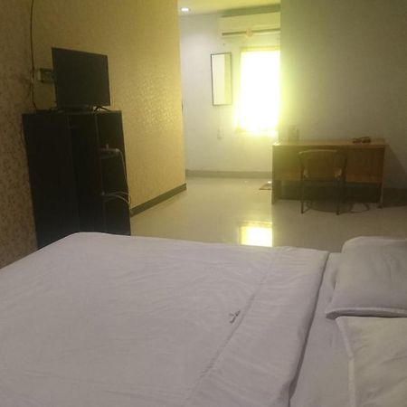 Sz Nine One Hotel Medan Exterior photo