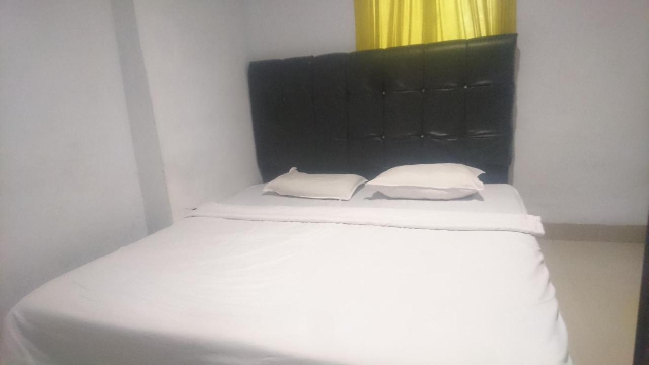 Sz Nine One Hotel Medan Exterior photo