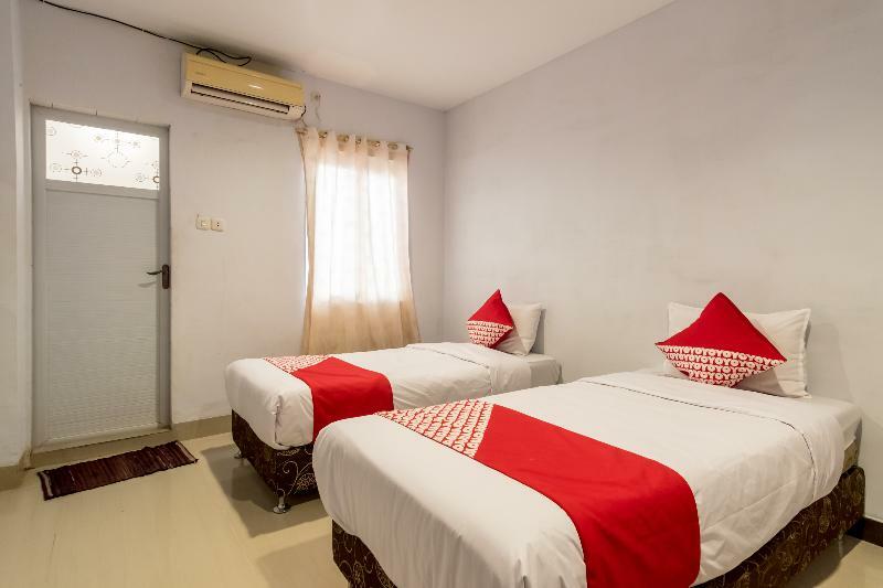 Sz Nine One Hotel Medan Exterior photo